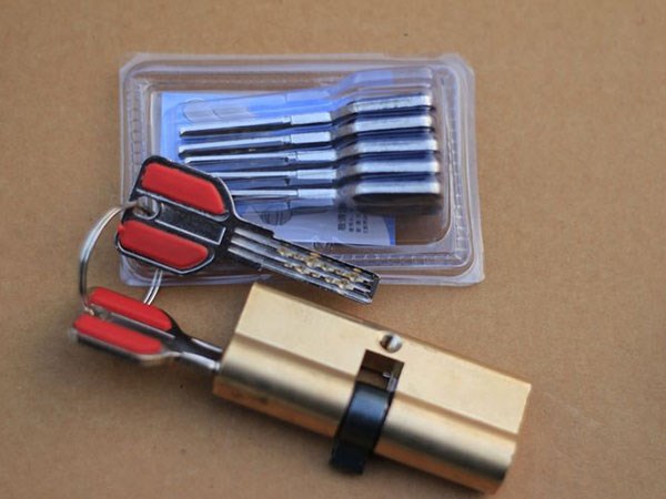 安慶開(kāi)鎖電話（防盜門換鎖電話）