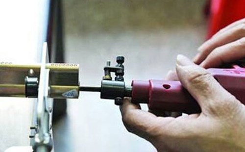 北京汽車開鎖電話（上門換鎖芯）