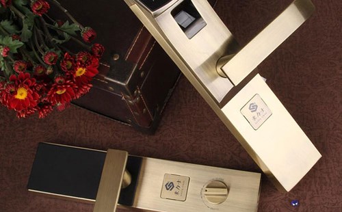 開州區(qū)上門開鎖（汽車開鎖電話）